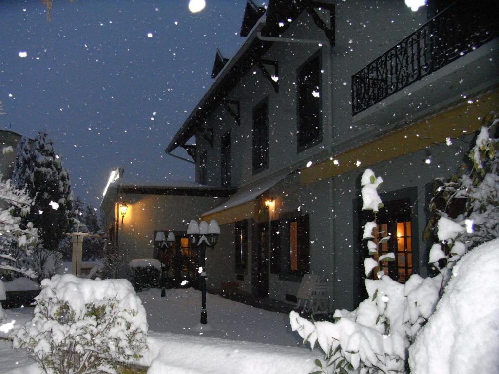 Hotel Du Parc La Rochette  ภายนอก รูปภาพ