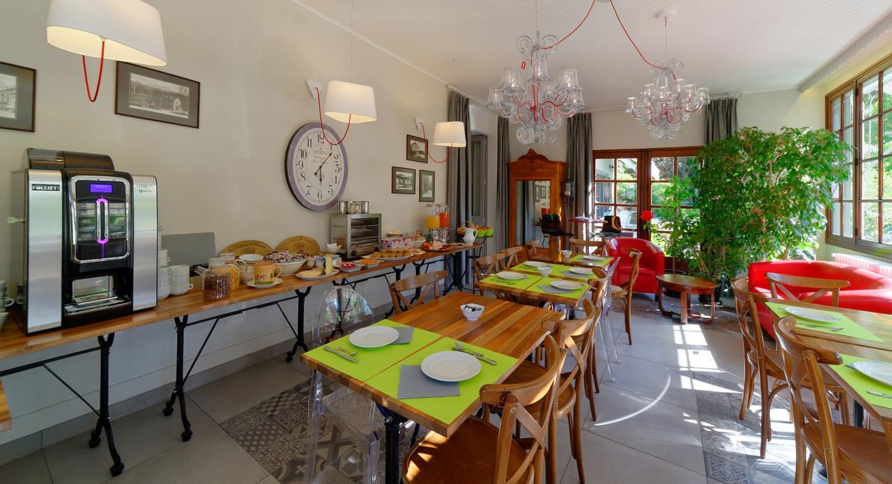 Hotel Du Parc La Rochette  ภายนอก รูปภาพ